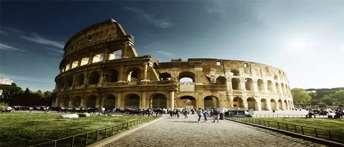 Colosseum Destinasi Wisata Populer Di Italia