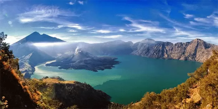 Gunung Rinjani – Wisata Gunung Indonesia Dengan Keindahan Luar Biasa