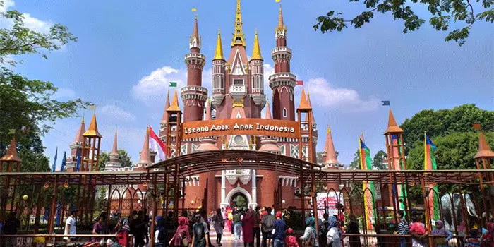 Taman Mini Indonesia Indah Wisata Jakarta, Terpopuler Pasti Seru