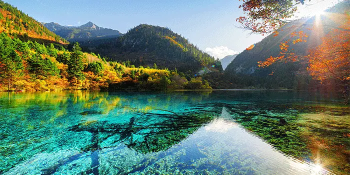 Crystalline Turquoise Lake Cina Dengan Keindahan Alam Luar Biasa