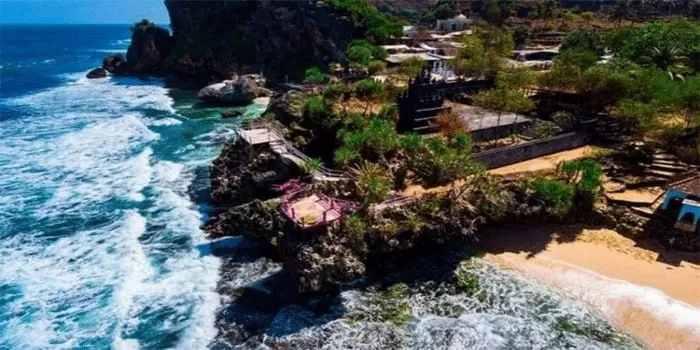Wisata Pantai Ngobaran Keindahan Alam Dan Budaya Hindu Yang Mempesona