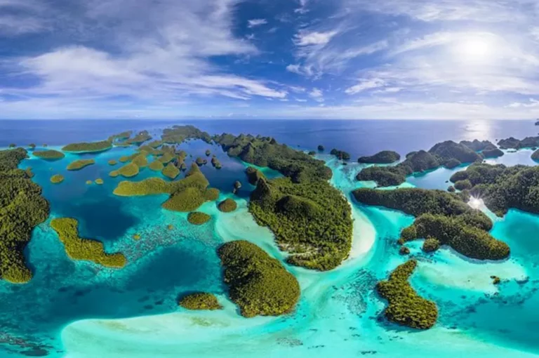 Raja Ampat – Wisata Memanjakan Mata
