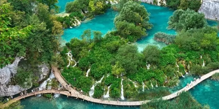 Danau Plitvice – Salah Satu Danau Tercantik Di Dunia Bagaikan Serpihan Surga