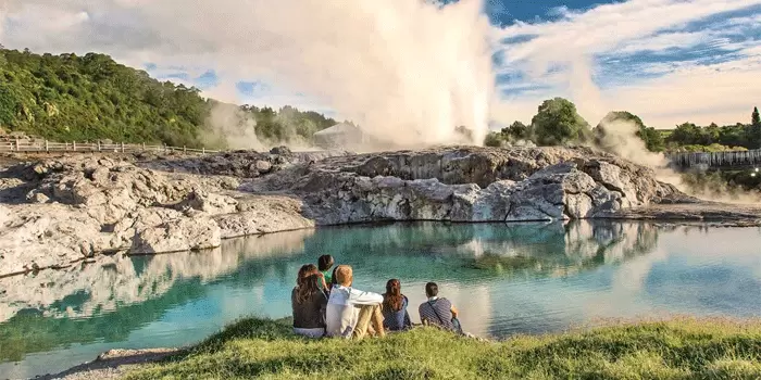 Te Puia – Wisata Alam Terindah Dengan Berbagai Pengetahuan Budaya Sukunya