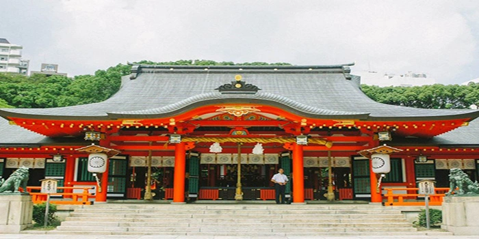 Ikuta Jinja – Wisata Kuil Tertua Yang Masih Kuat Dan Kokoh