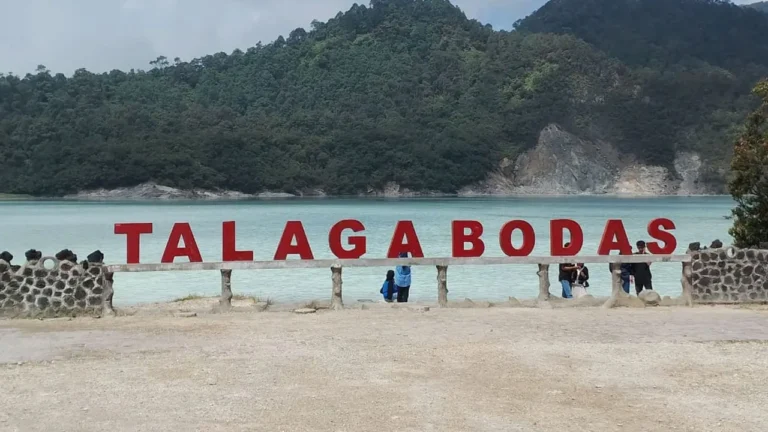 Kawah Telaga Bodas, Wisata yang Wajib Dikunjungi di Garut