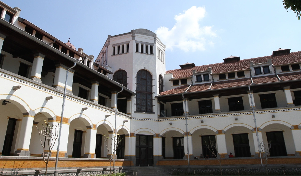 Arsitektur-dan-Keunikan-Lawang-Sewu