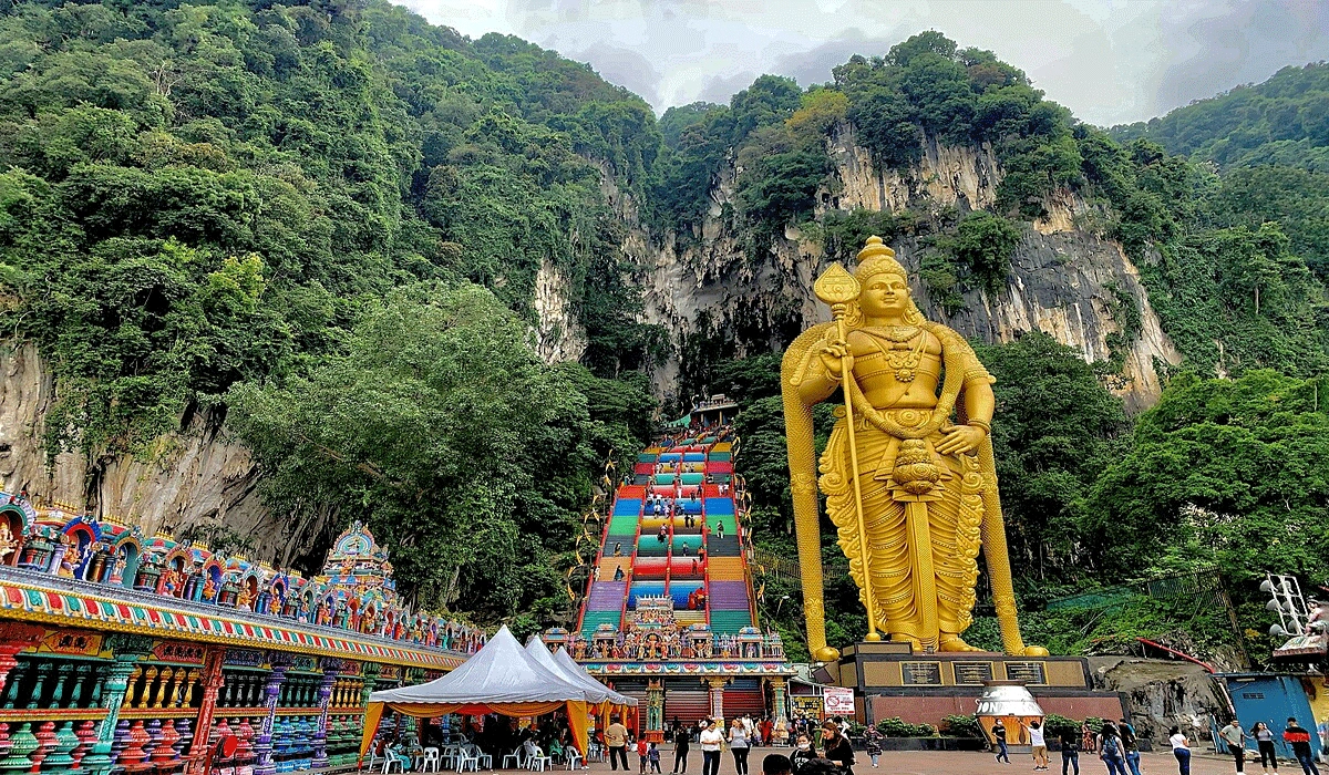 Batu-Caves,-Keajaiban-Gua-Hindu-di-Jantung-Kuala-Lumpur