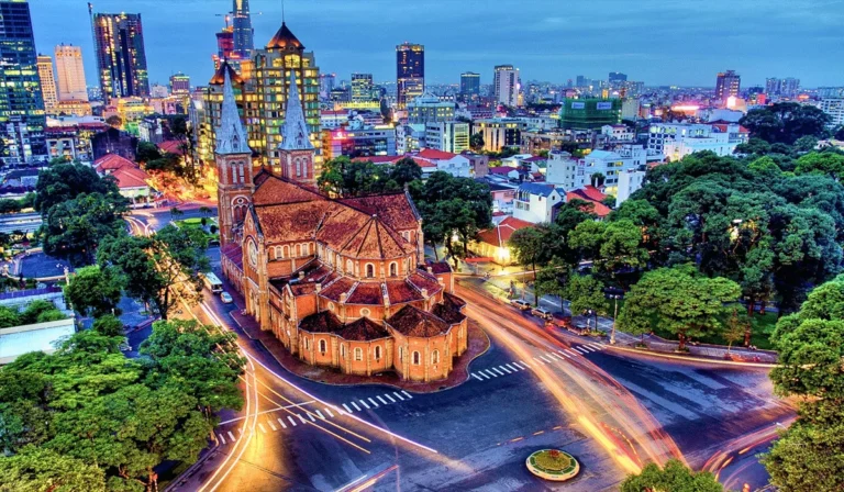 Ho Chi Minh City, Surga Pecinta Jalan-Jalan dan Kuliner Vietnam
