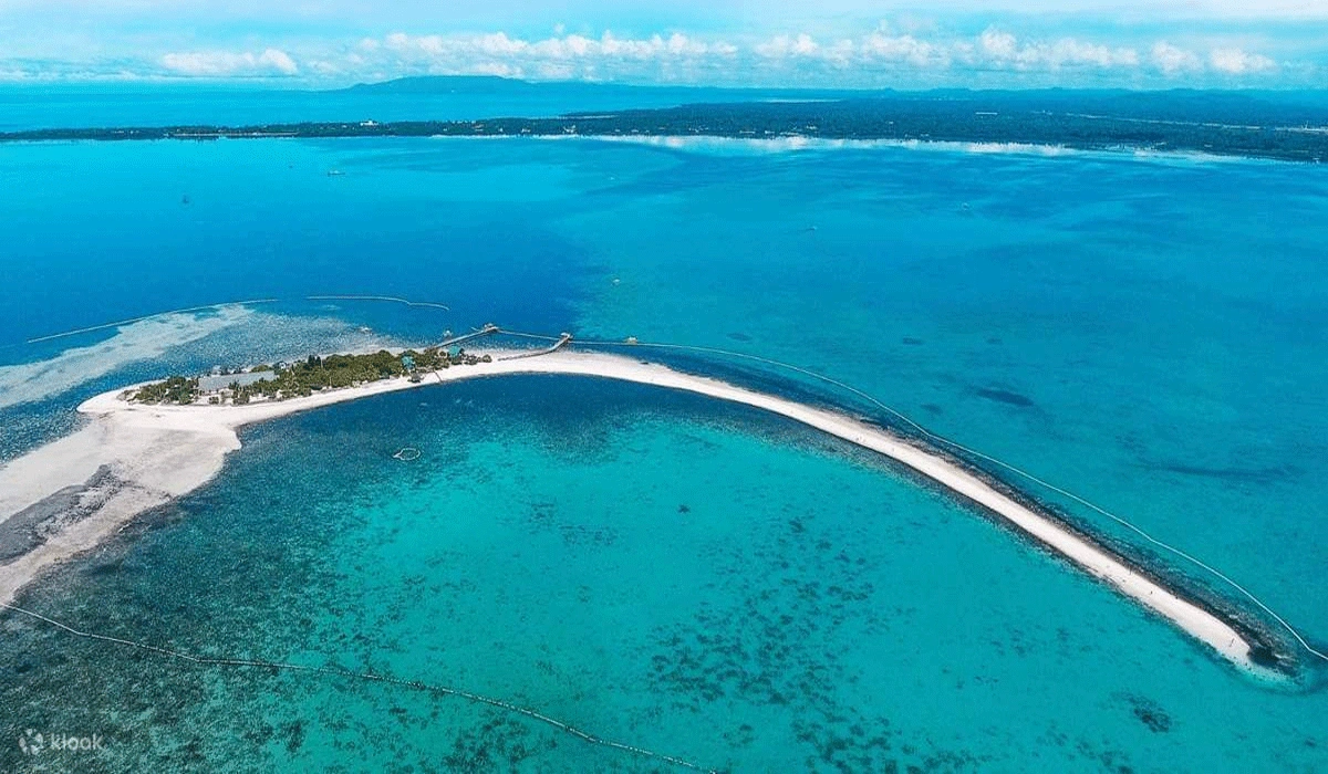 Panglao-Island,-Surga-Tropis-Dengan-Pantai-Putih-dan-Laut-Memesona