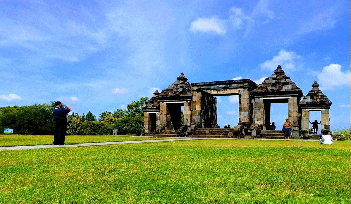 Spot-Foto-Instagramable-di-Candi-Ratu-Boko