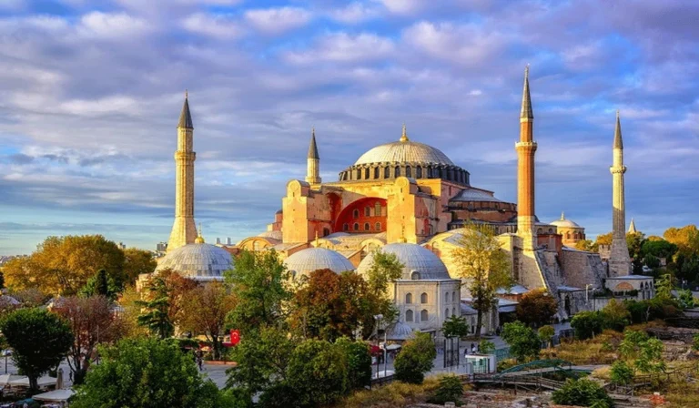 Hagia Sophia Turki: Keajaiban Arsitektur Bersejarah Yang Memikat Dunia