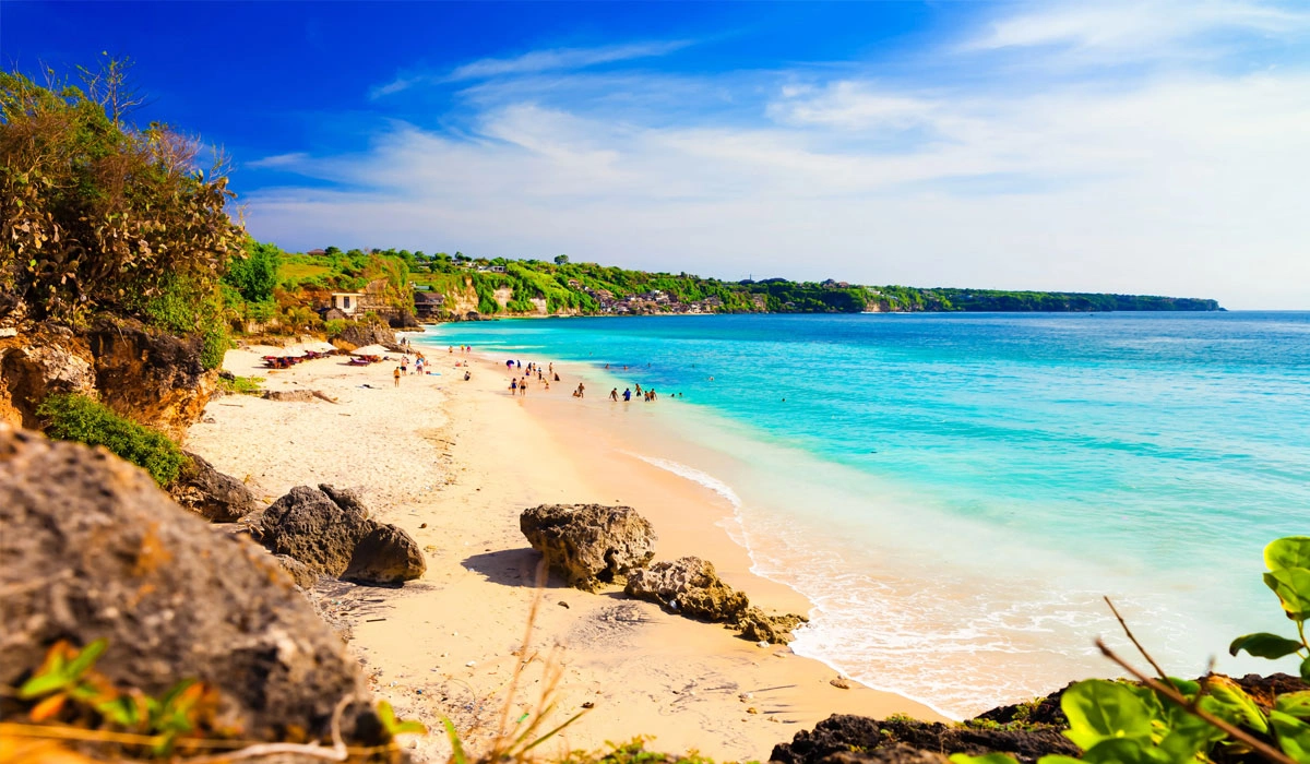Aktivitas Seru yang Bisa Dilakukan di Pantai Dreamland Bali