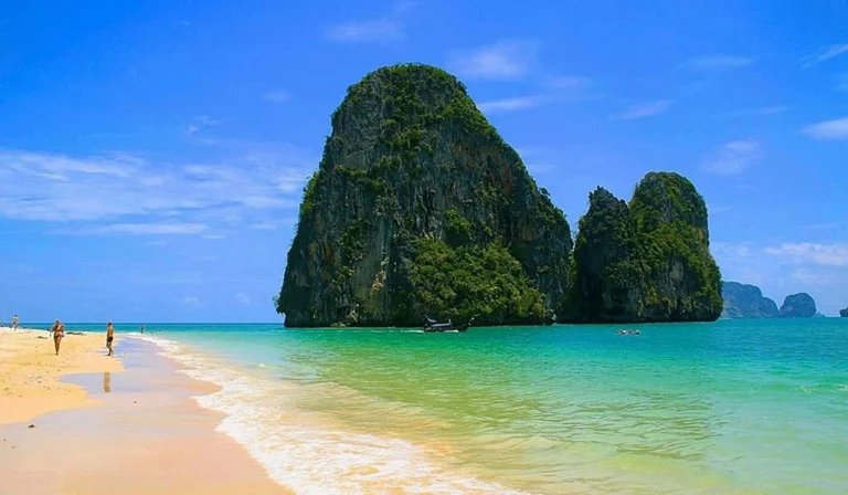 Pantai Phra Nang,Tersembunyi dengan Pesona Alam dan Legenda Thailand