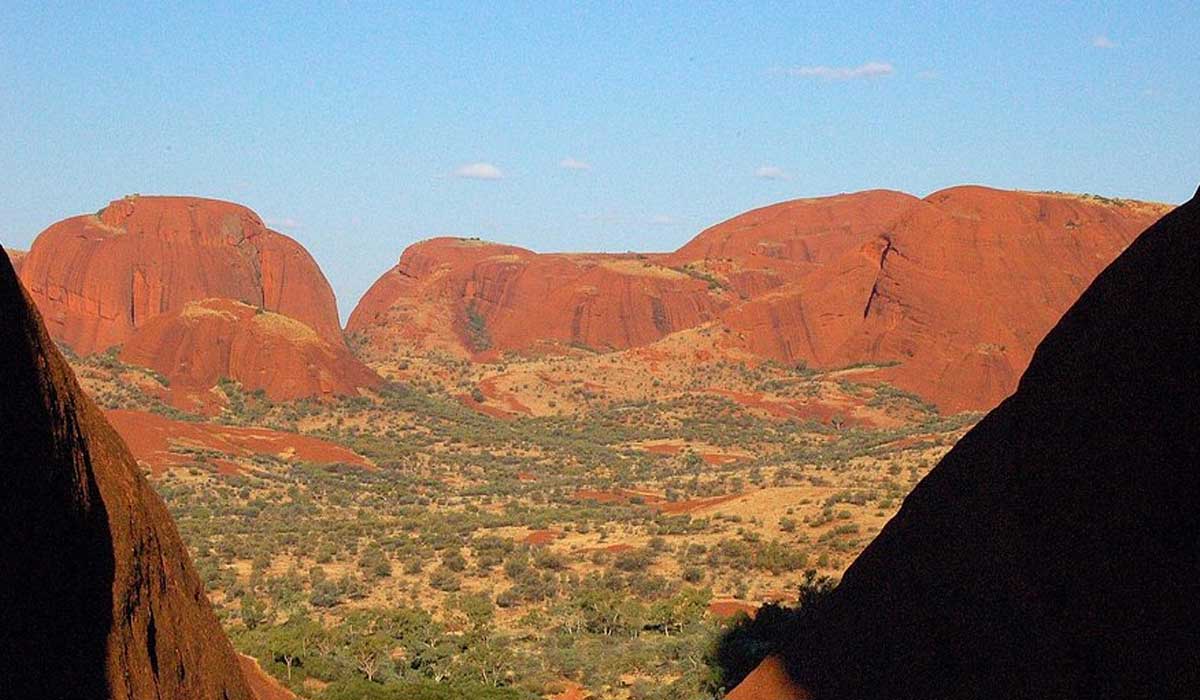 Keunikan Alam dan Ekosistem Uluru