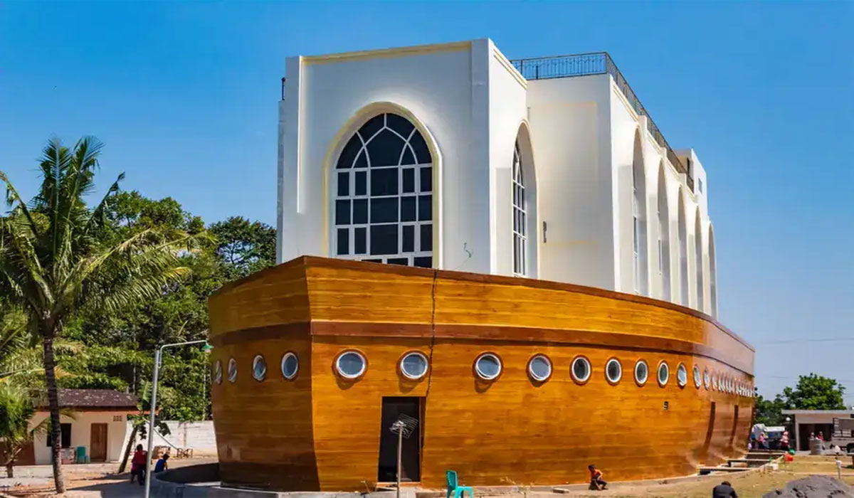 Wajib Tahu! Masjid Safinatun Najah, Ikon Religi yang Penuh Pesona dan Sejarah